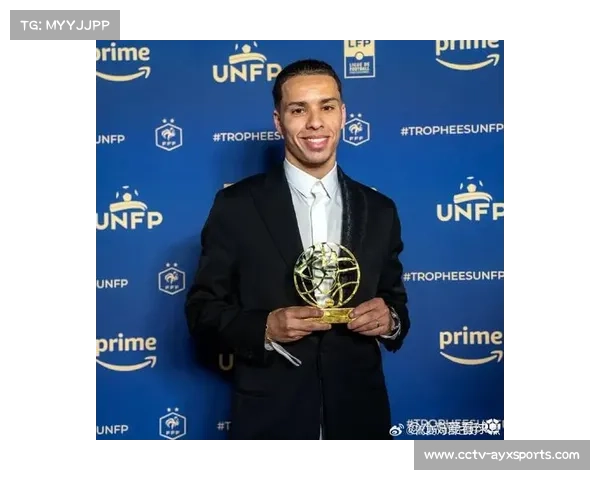 凯巴尔连续破门,成巴黎FC保级关键先生 凯巴尔连续破门,成巴黎FC保级关键先生